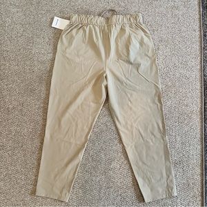 Lululemon Stretch High-Rise 7/8 pant Women’s 12 khaki color